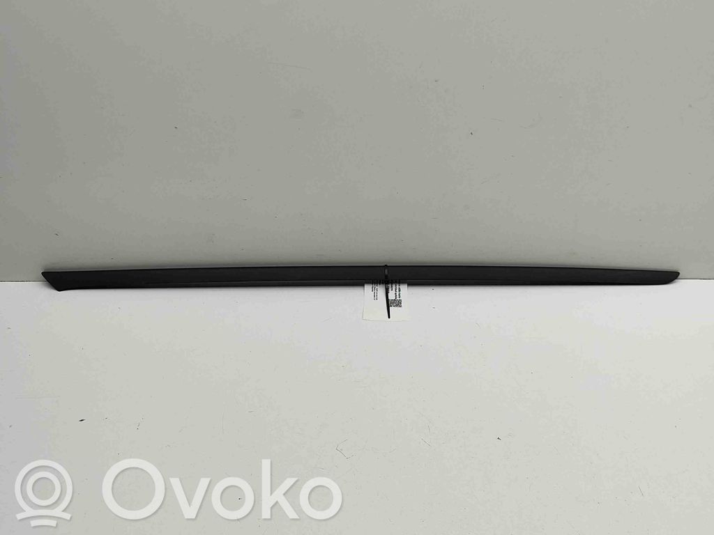 Audi Q4 e-tron Windshield trim 