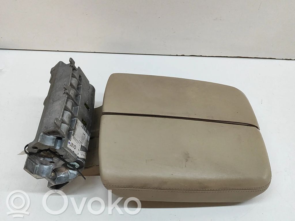 Audi Q7 4M Armrest 