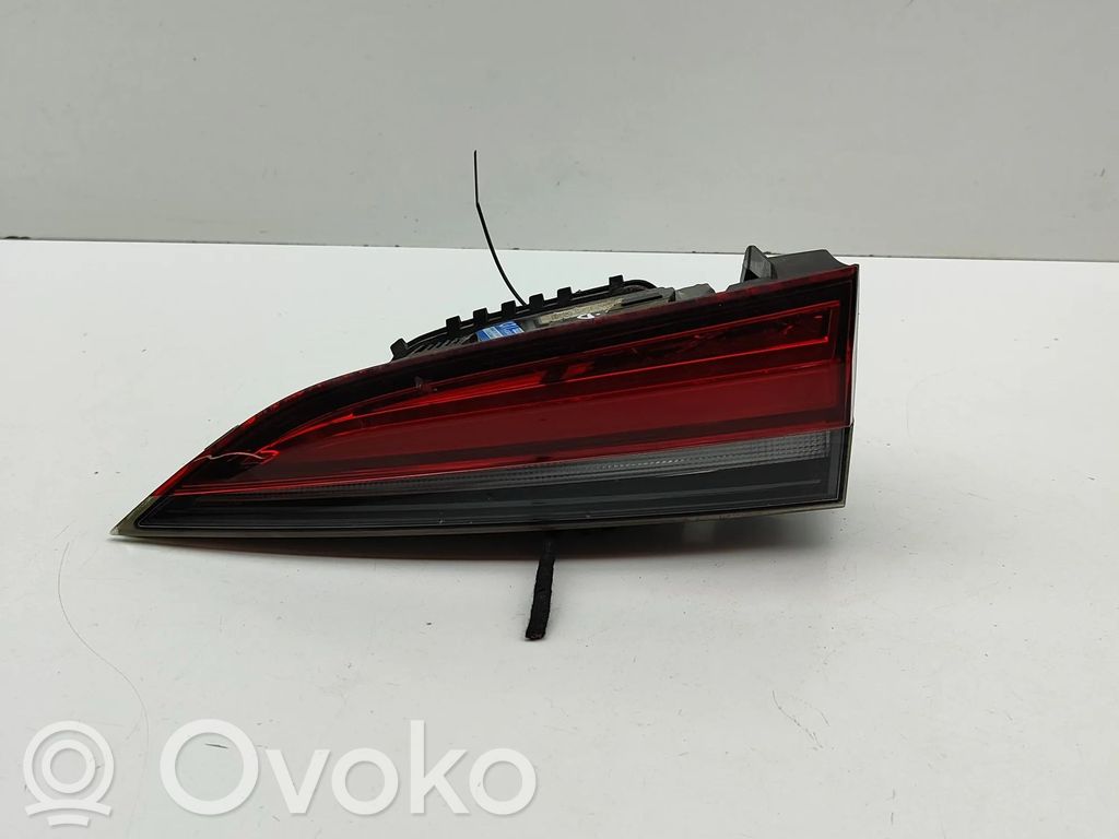 Skoda Scala Takaluukun takavalot 