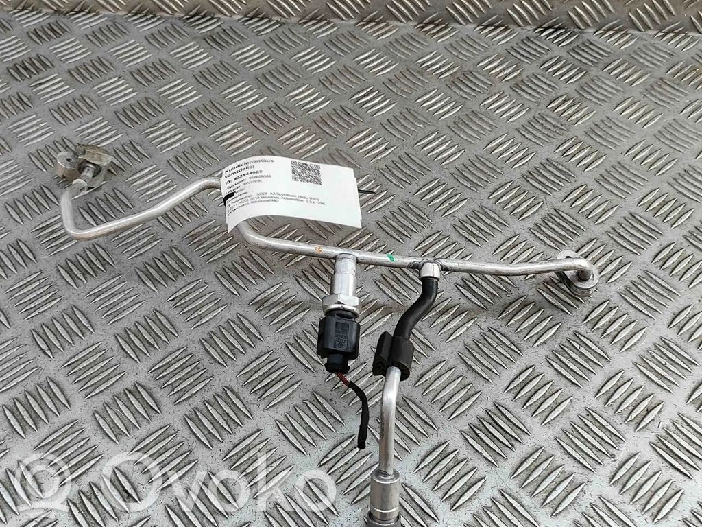 Ilmastointilaitteen putki (A/C)   8V0816741B