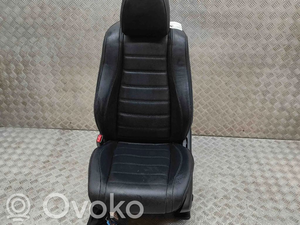 Fotel przedni kierowcy   A1679109900,A0009103311