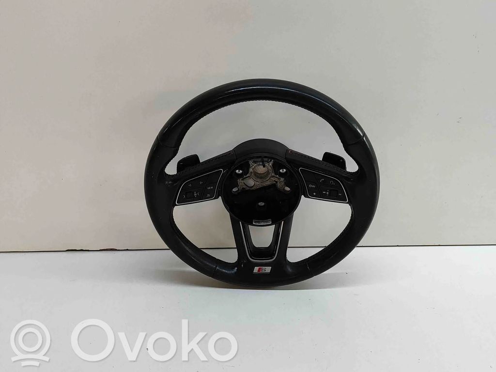 Audi A5 Ohjauspyörä 