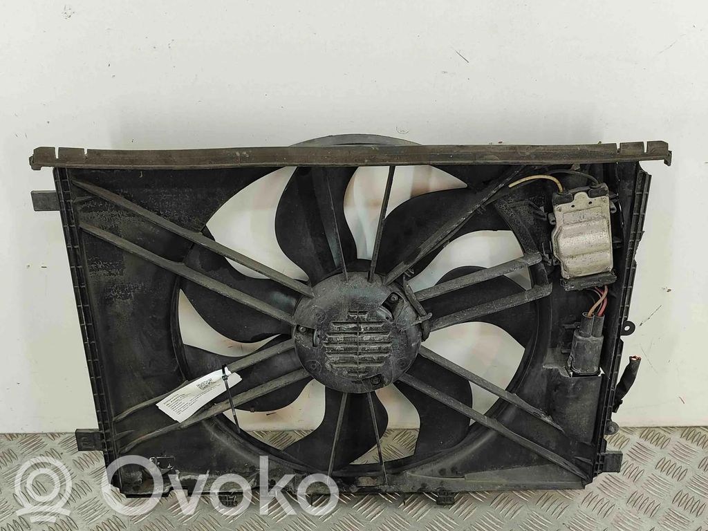 Mercedes-Benz C W204 Kale ventilateur de radiateur refroidissement moteur