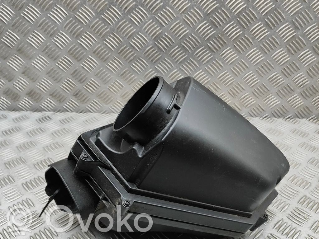 BMW M3 G80 Caja del filtro de aire 
