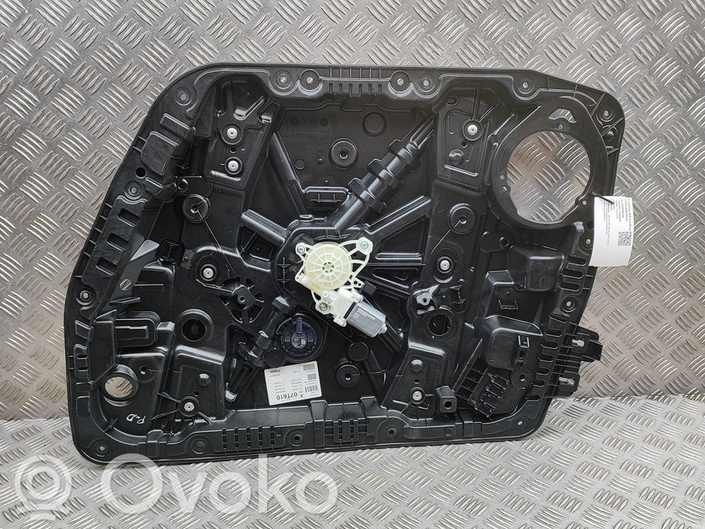 Mercedes-Benz EQB Elektryczny podnośnik szyby drzwi 
