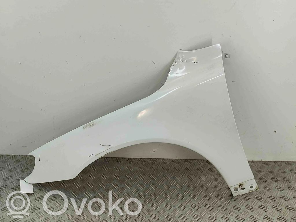 Volvo V70 Sparnas 