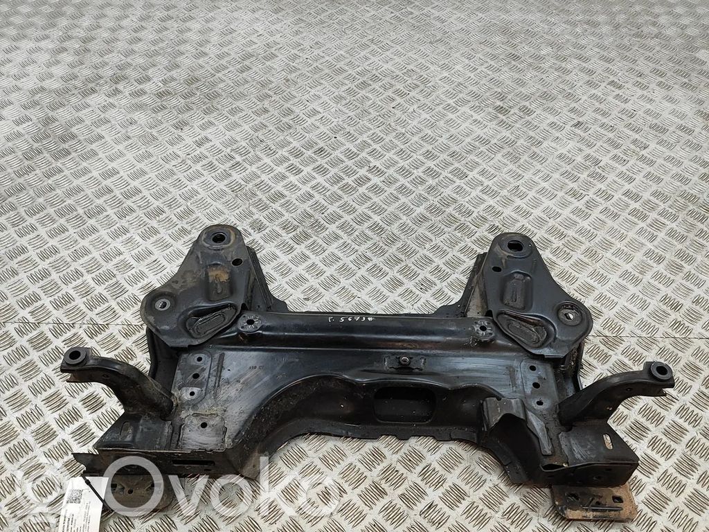 Peugeot 2008 II Bastidor delantero 