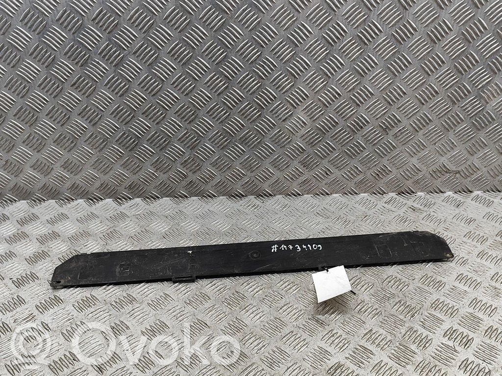 BMW i3 Laikiklis radiatorių panelės (televizoriaus) 