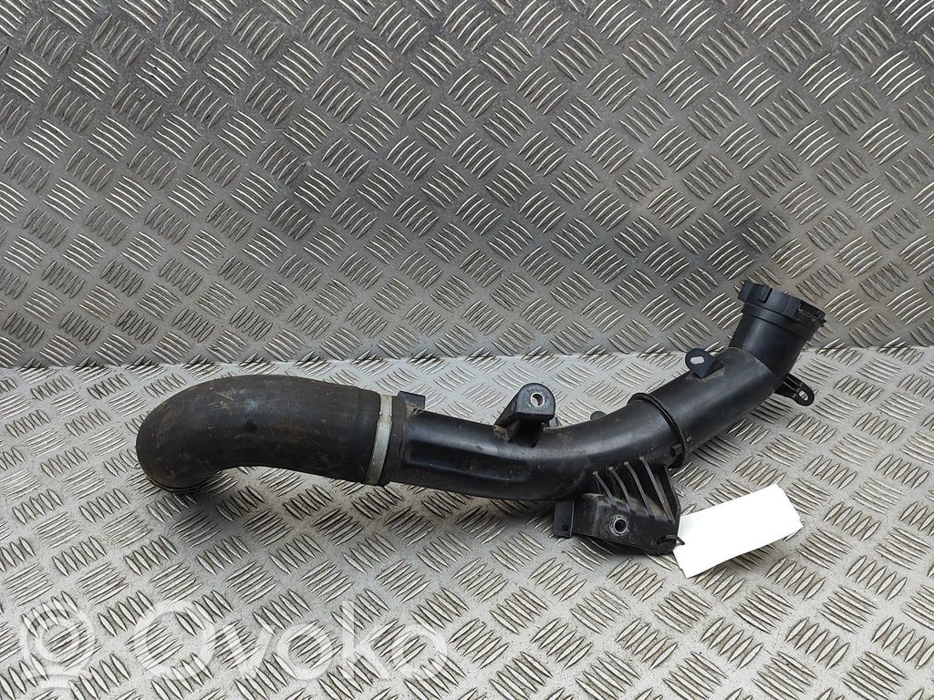 Volvo XC40 Furtun/conductă intercooler 