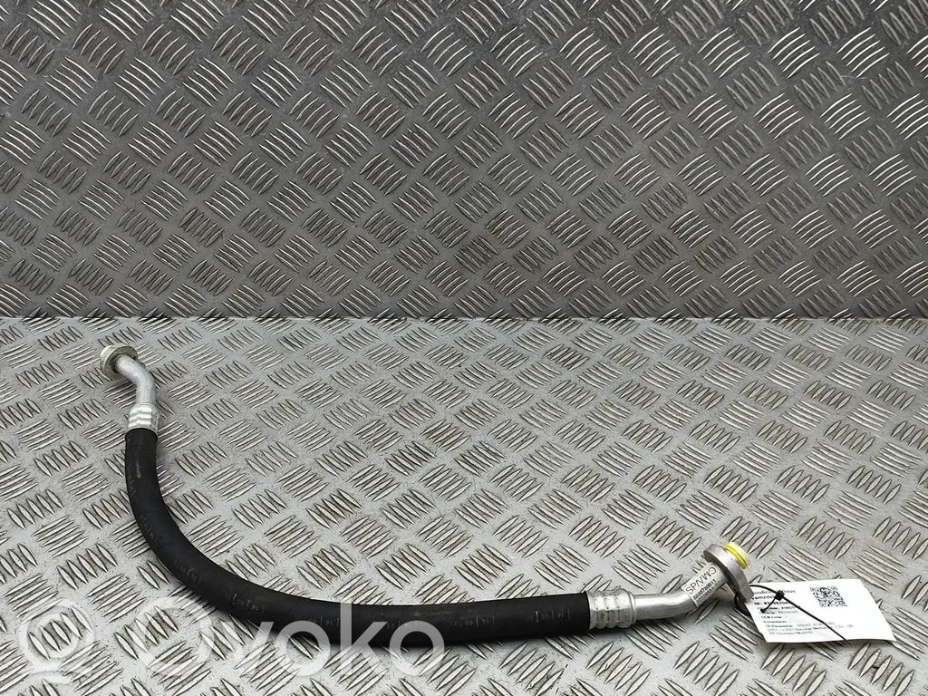 Volvo XC40 Ilmastointilaitteen putki (A/C) 