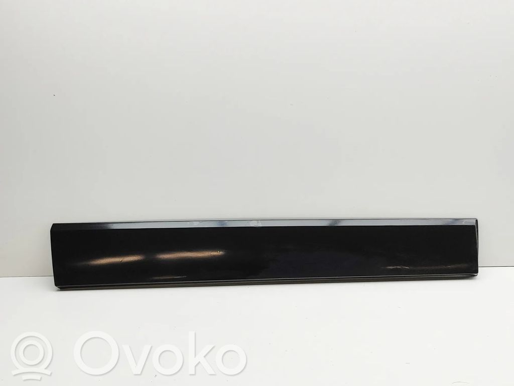 Opel Vivaro Listwa drzwi tylnych 