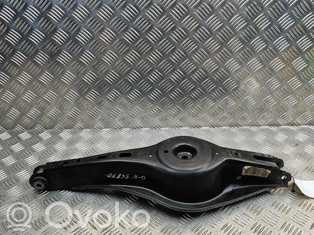 Volvo C40 Basculă superioară spate 