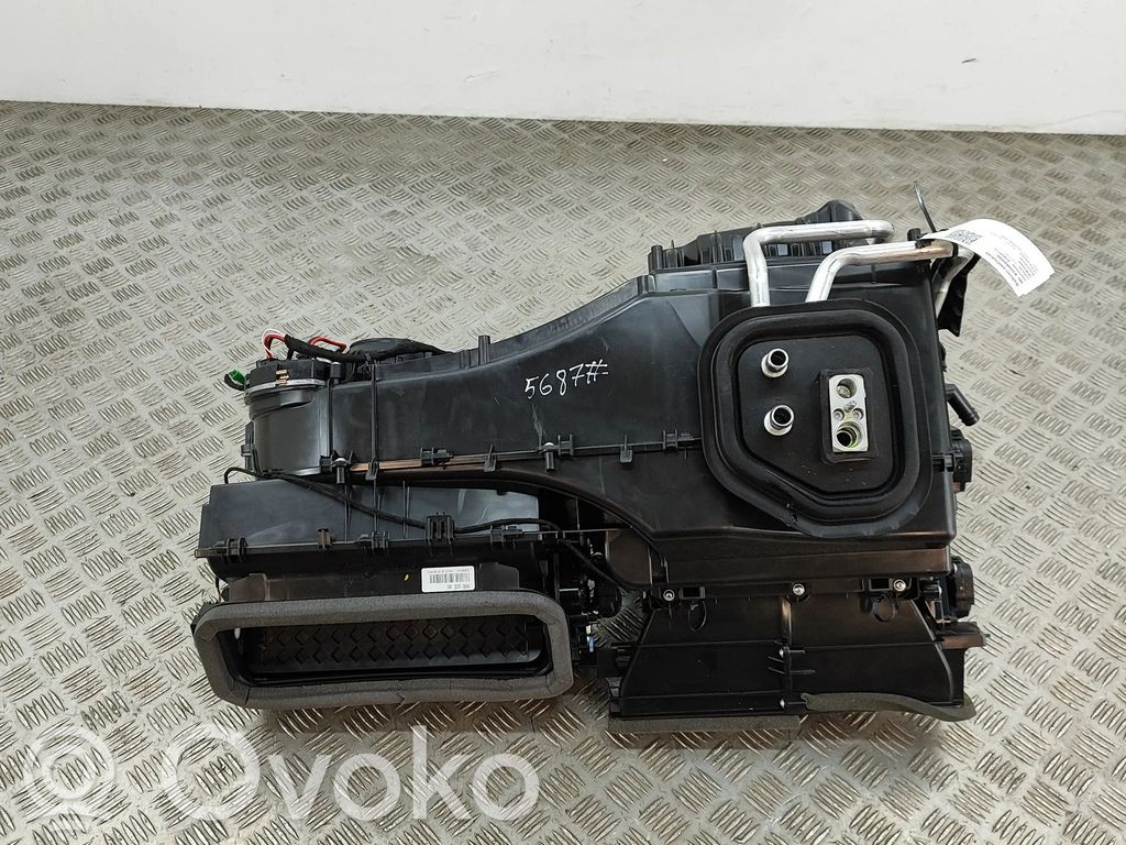 Volvo C40 Scatola climatizzatore riscaldamento abitacolo assemblata 