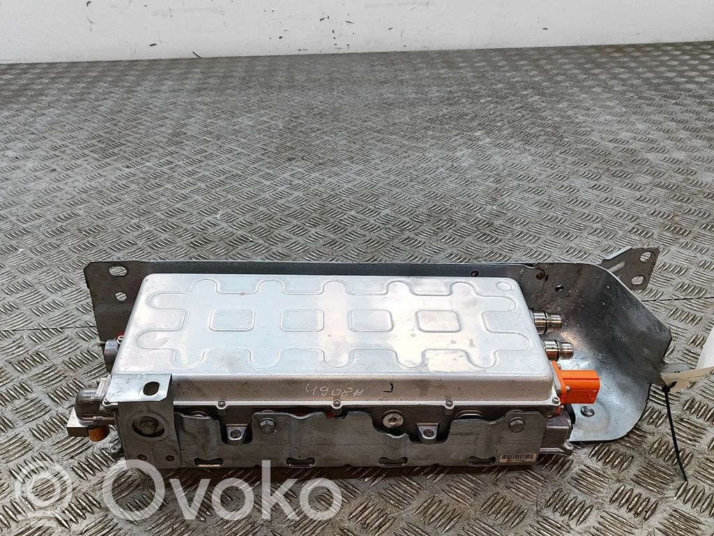 Inversor/convertidor de voltaje   46350377