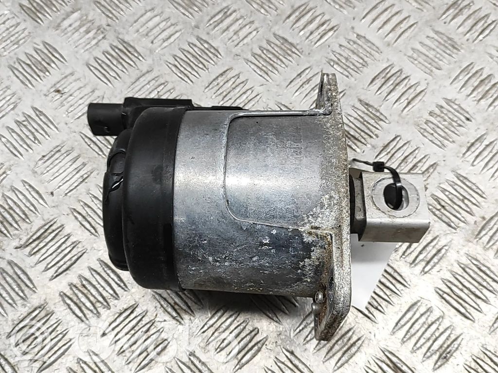 Porsche 911 992 Engine mount bracket 