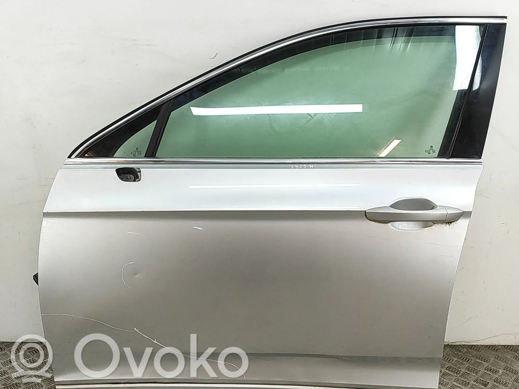 Volkswagen PASSAT B8 Drzwi przednie 