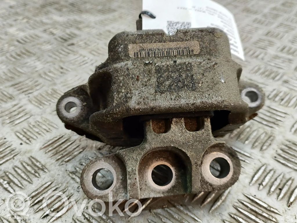 Opel Mokka Engine mount bracket 