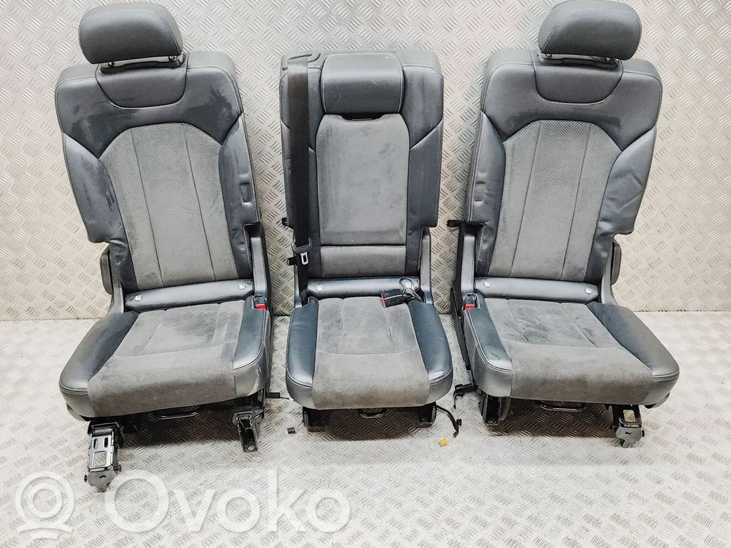 Audi Q7 4M Takaistuin 
