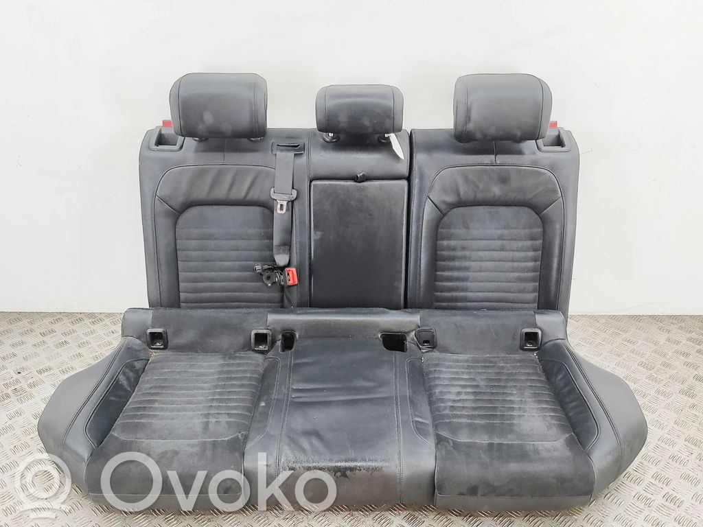Volkswagen PASSAT B8 Takaistuin 