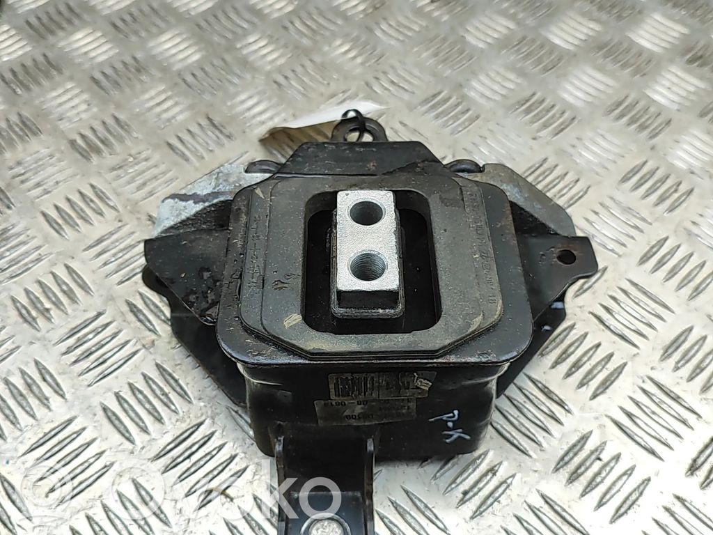 Hyundai Tucson TL Engine mount bracket 