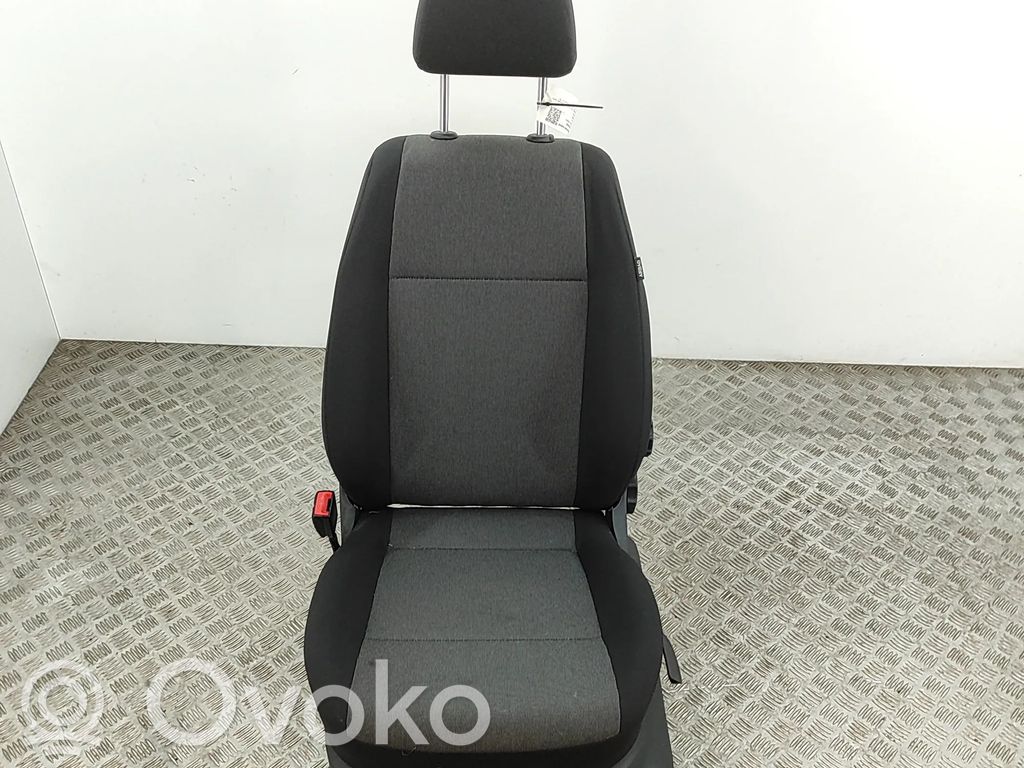 Volkswagen Caddy Kuljettajan istuin 