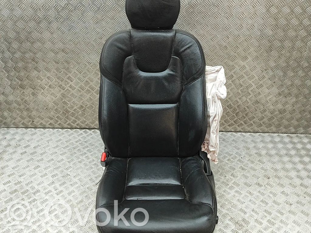 Volvo XC60 Kuljettajan istuin 