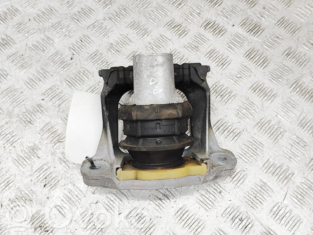 BMW X3 G01 Engine mount bracket 
