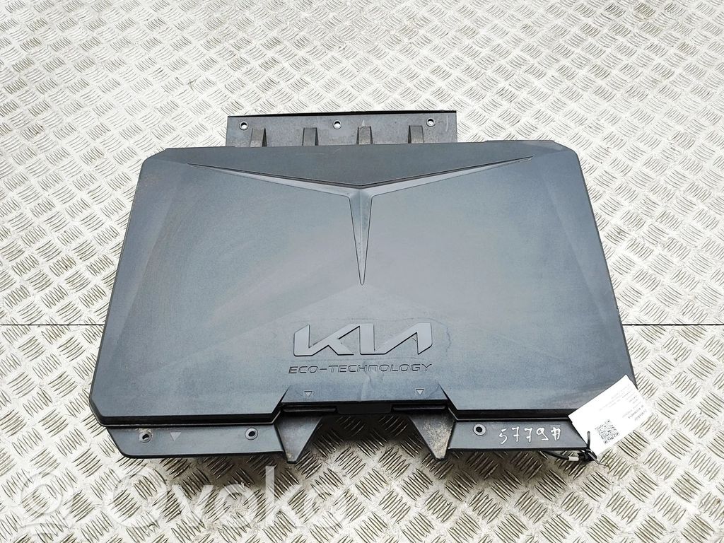 KIA Niro Hansikaslokero 