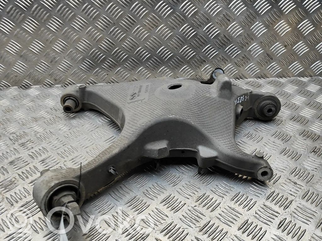 Volvo V60 Plaukti un sviras 