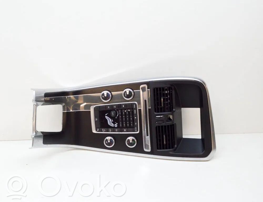 Volvo XC60 Panel trim 