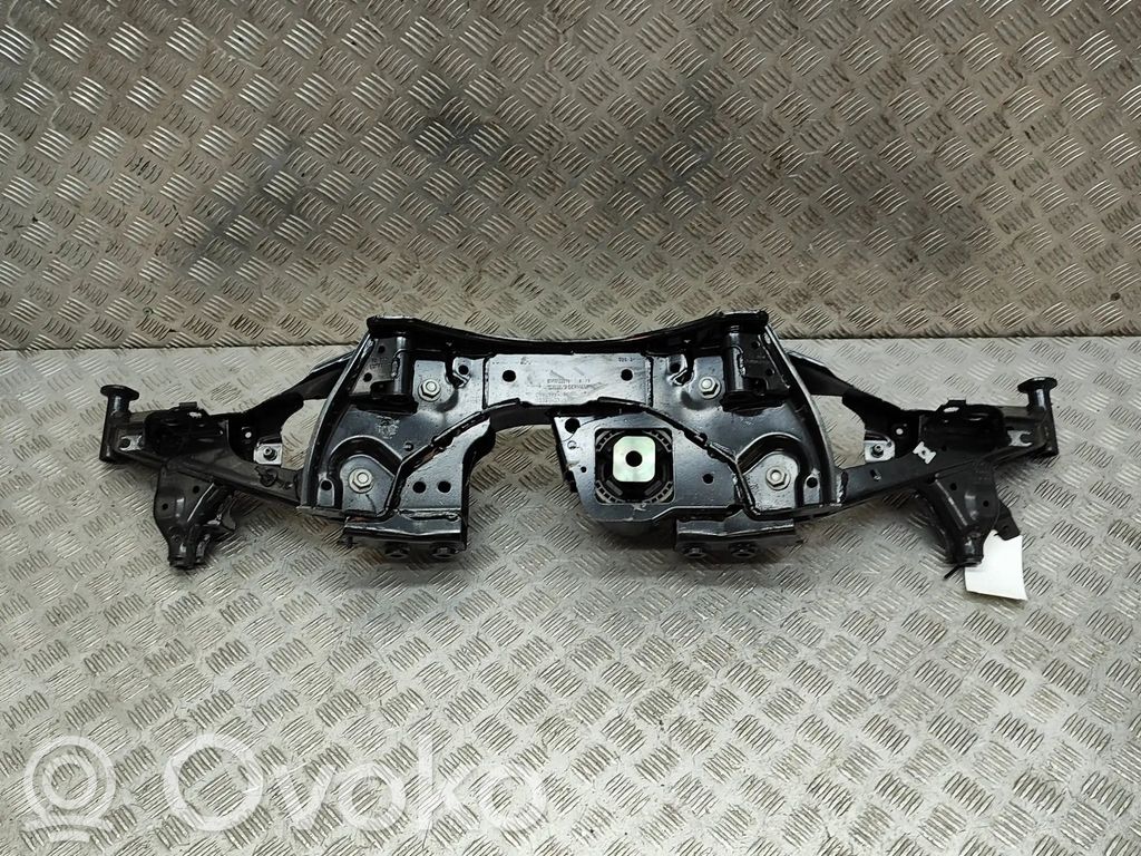 BMW X2 U10 Galinis traversas 