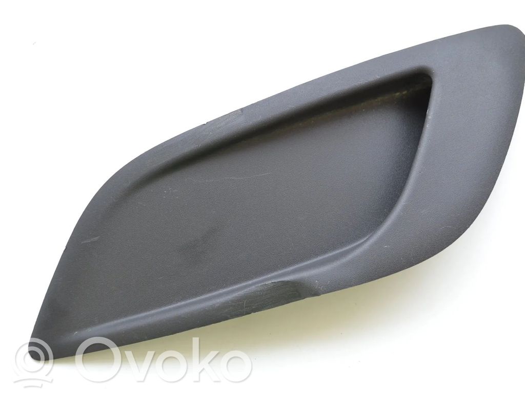 Front grill   8M5119952BE