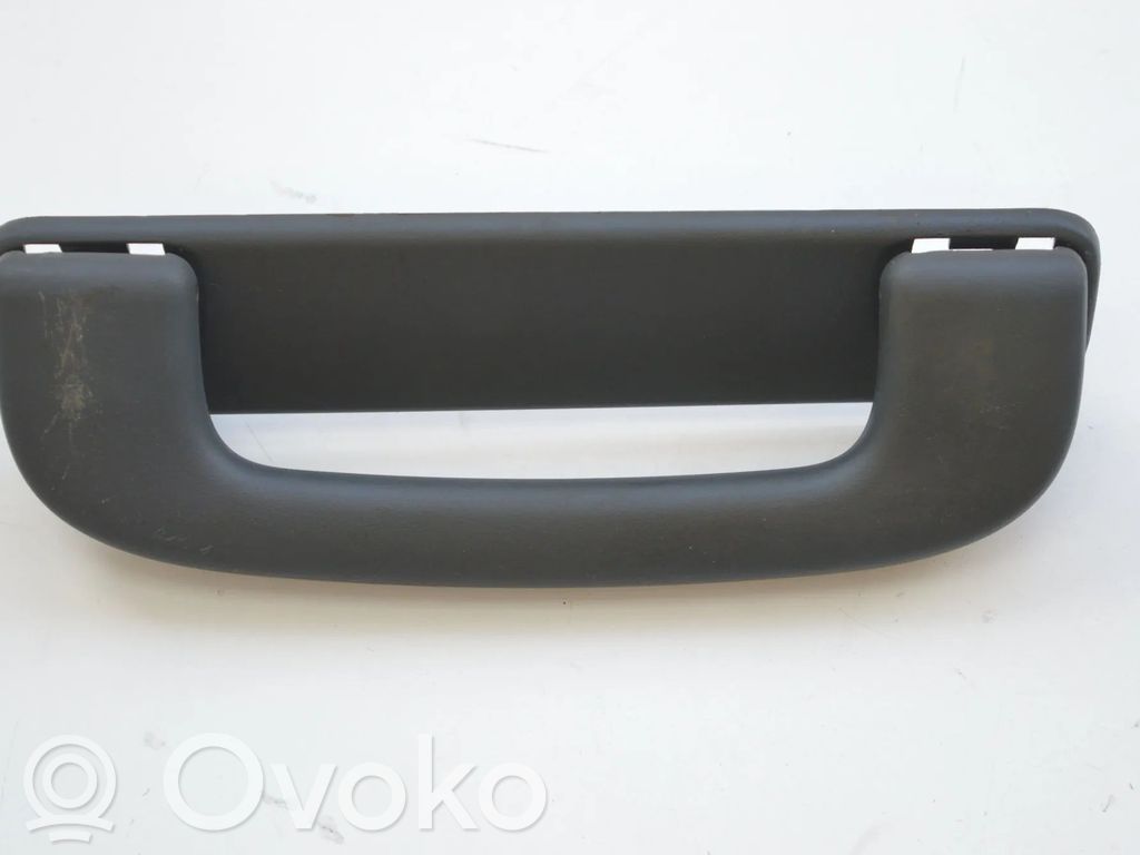 Isuzu D-Max Takakattokahva 