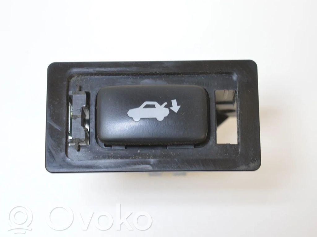 Lexus LS 460 - 600H A set of switches 