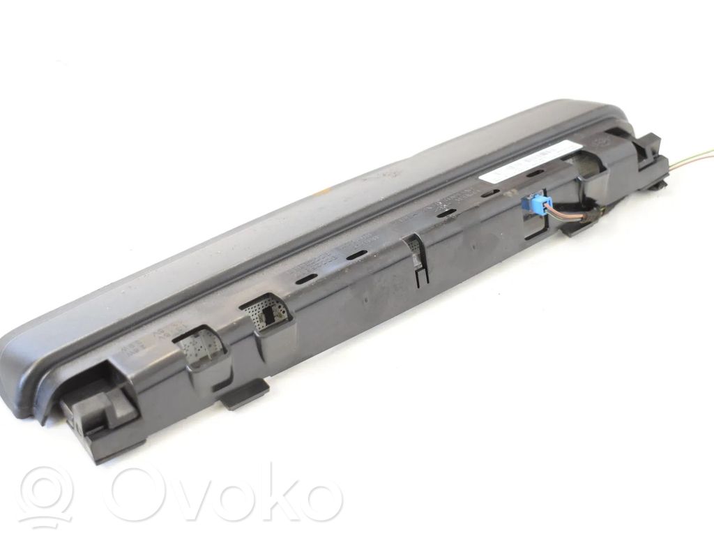 BMW 2 F22 F23 Troisième feu stop