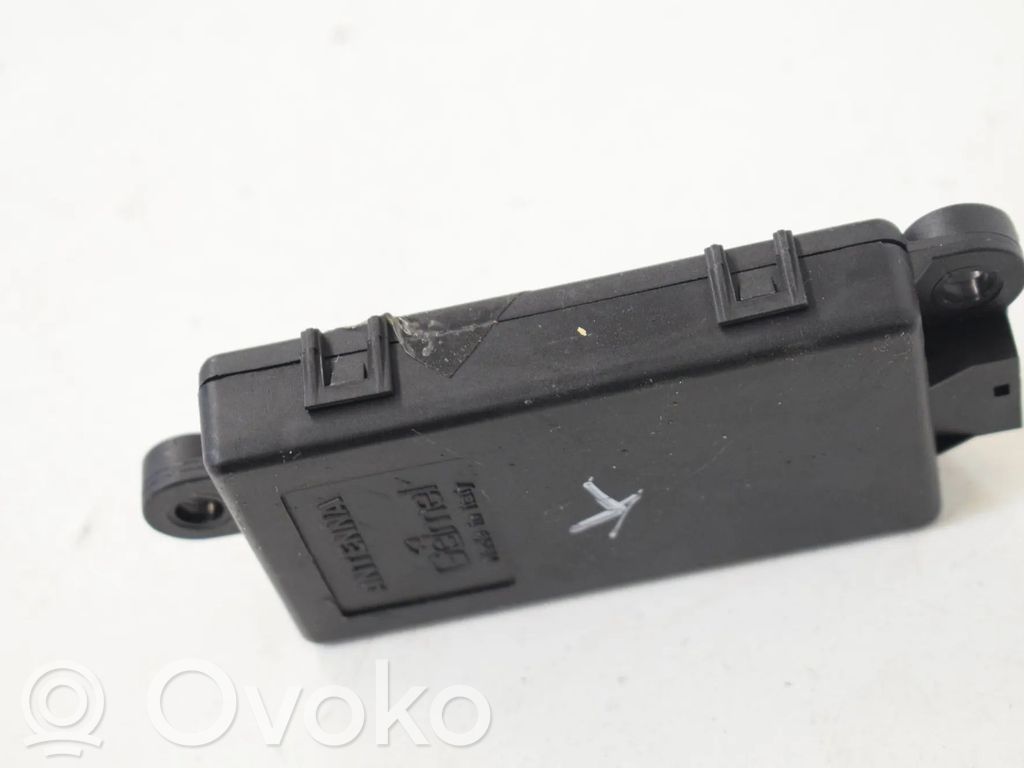 BMW Z4 E89 Unidad de control/módulo de alarma 