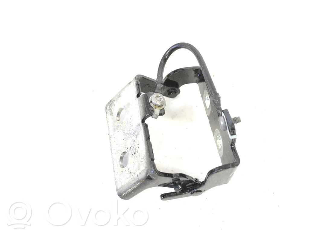 Jaguar E-Pace Tailgate/trunk/boot hinge 