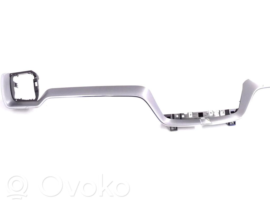 Volvo XC60 Moldura de la guantera
