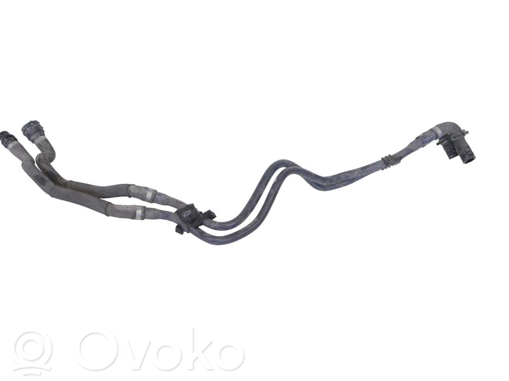 Porsche Taycan 9J1 Conductă/furtun lichid de răcire motor