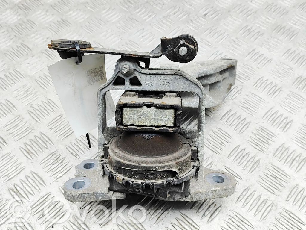Opel Vivaro Engine mount bracket 