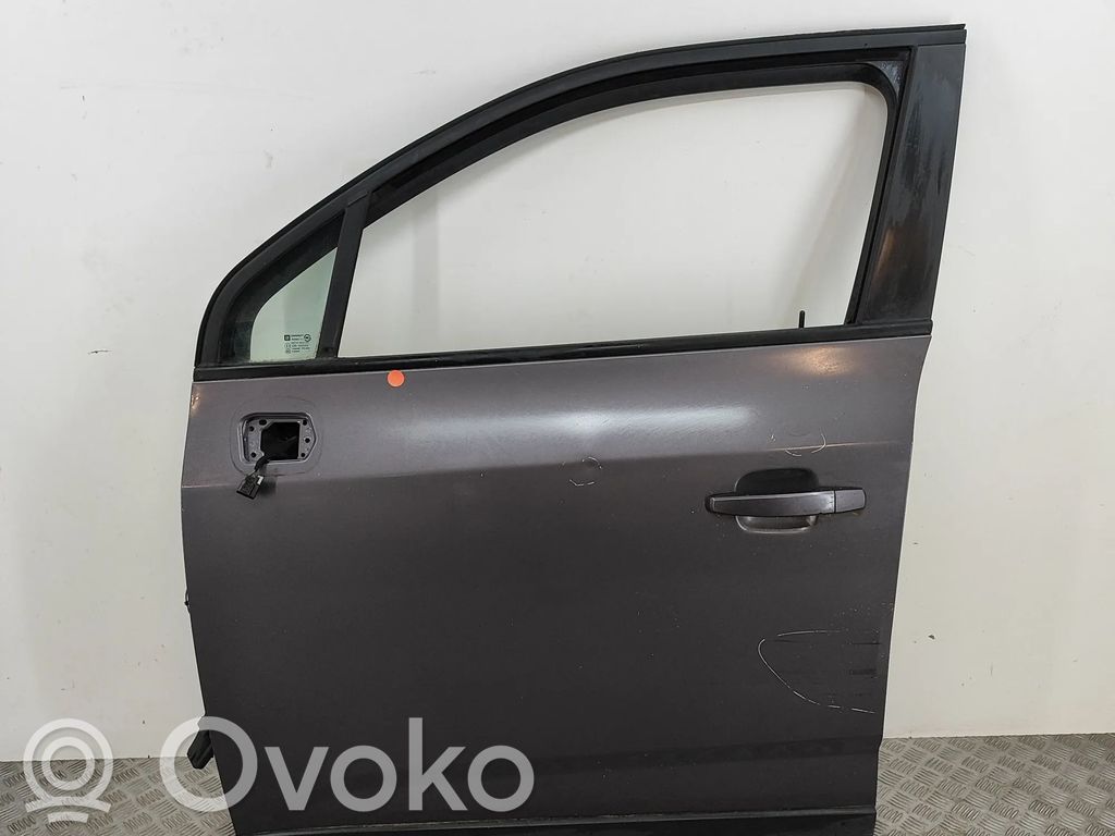 Chevrolet Orlando Puerta delantera 