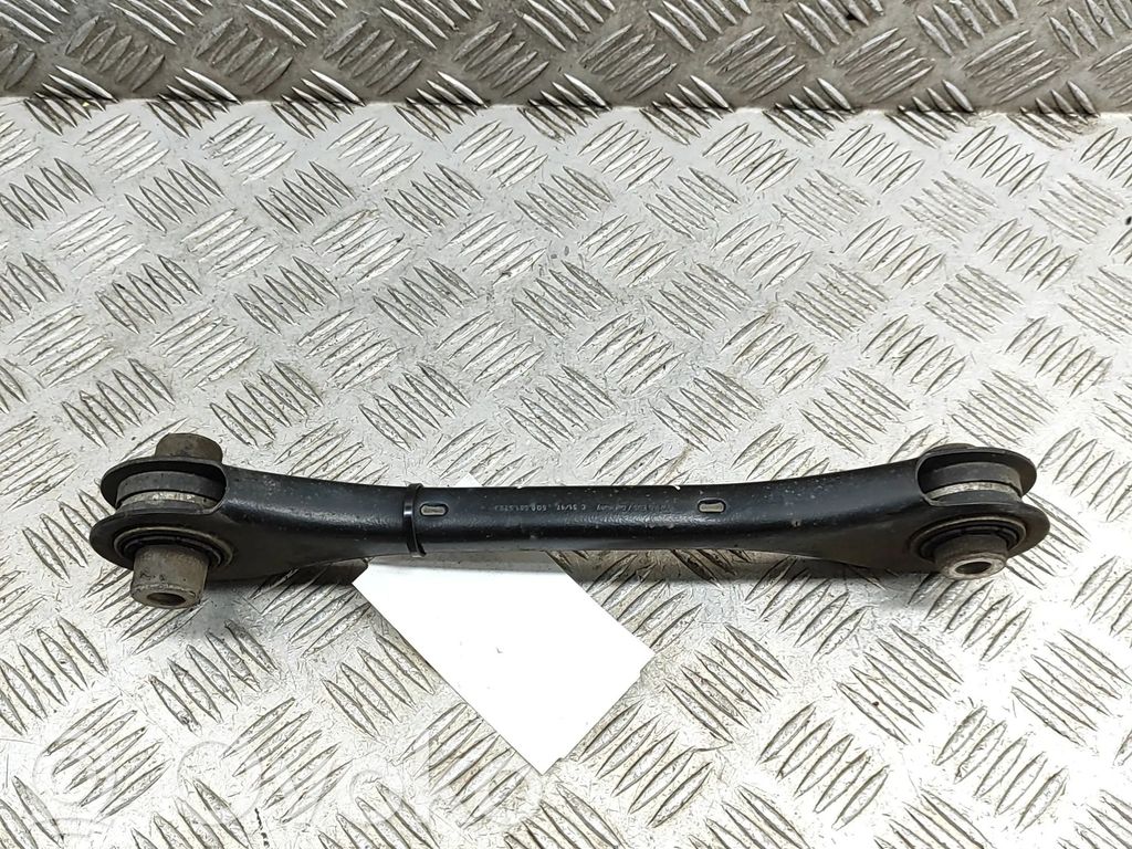 Volkswagen PASSAT B8 Braccio di controllo sospensione posteriore superiore/braccio oscillante 