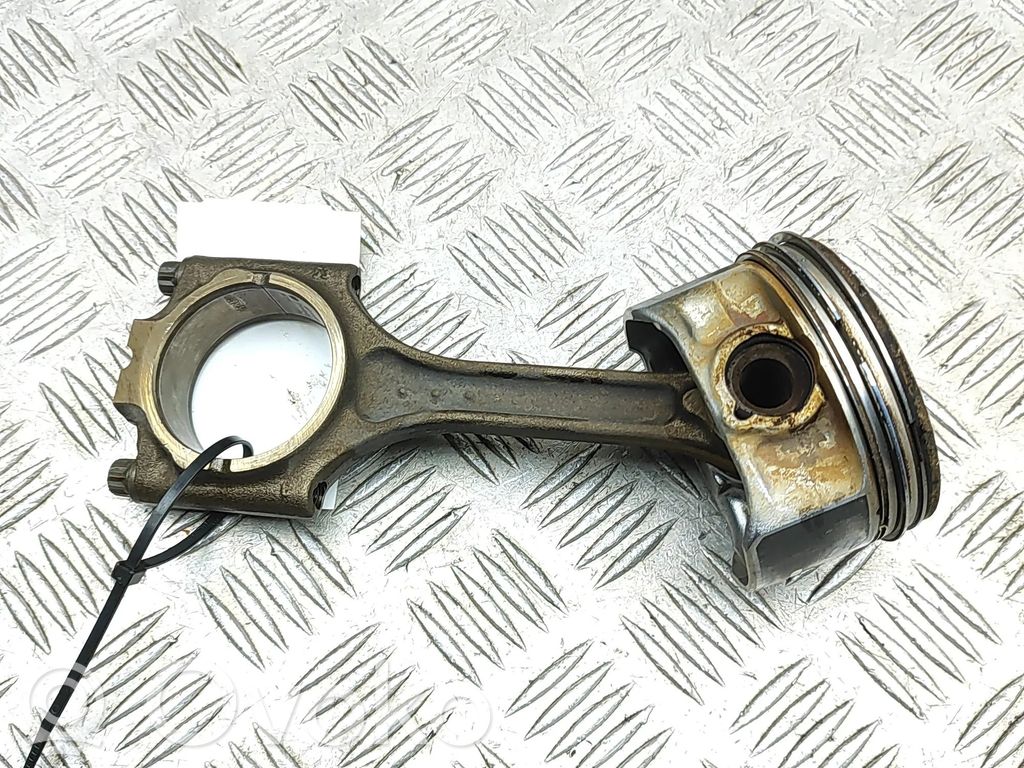 Ford Focus Piston 