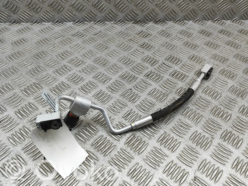Volkswagen ID.4 Ilmastointilaitteen putki (A/C) 