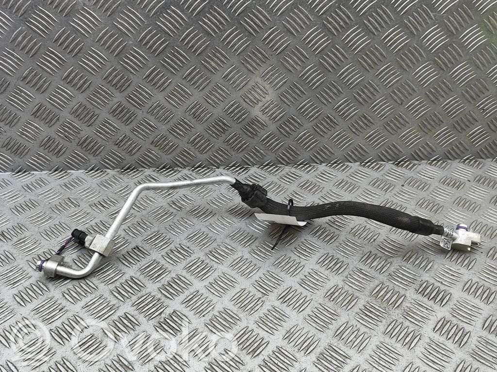 Porsche Taycan 9J1 Conductă/furtun aer condiționat (A/C) 