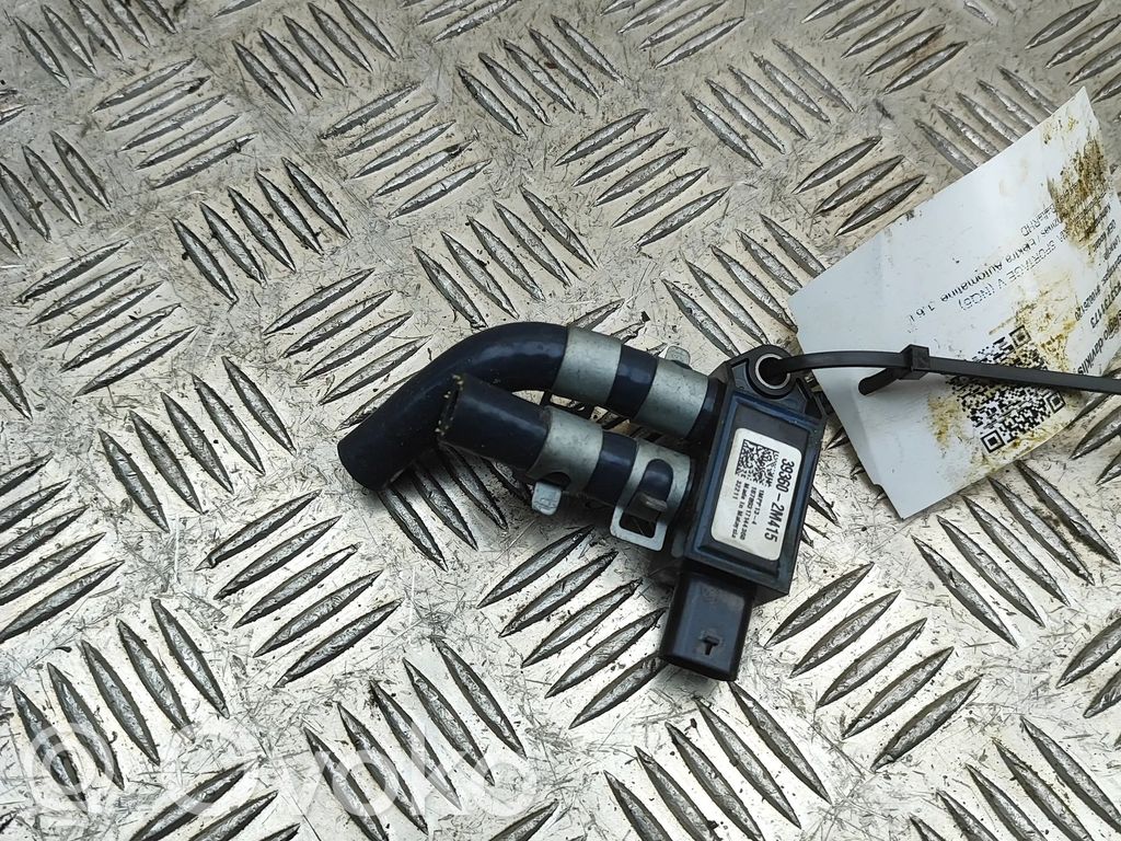 Sensor de presión del escape   393602M415