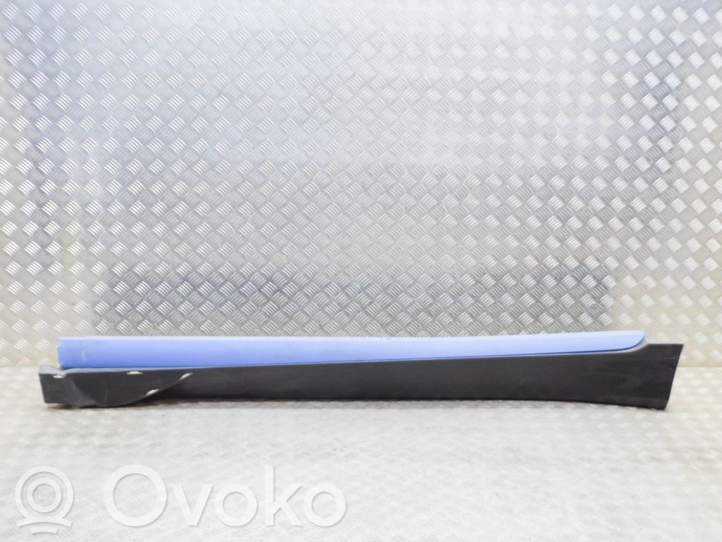 BMW i3 Slenkstis 