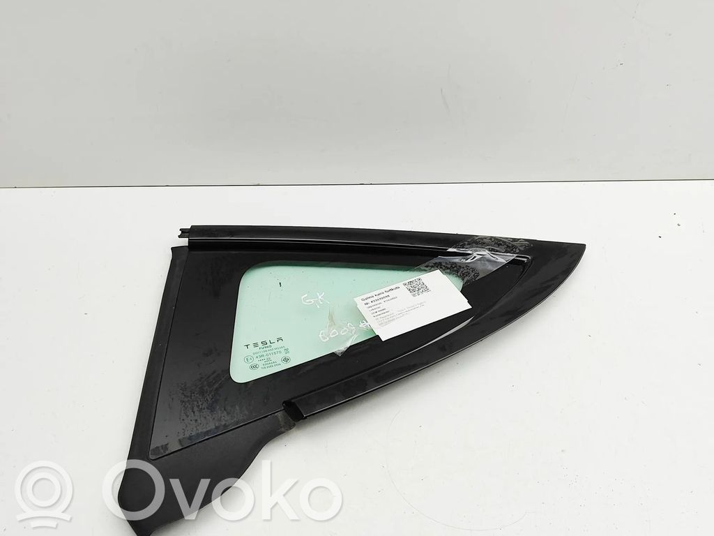 Tesla Model 3 Highland Rear side window 