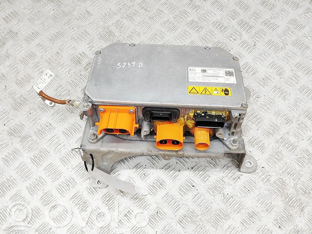 Mercedes-Benz EQB Convertisseur / inversion de tension inverseur 