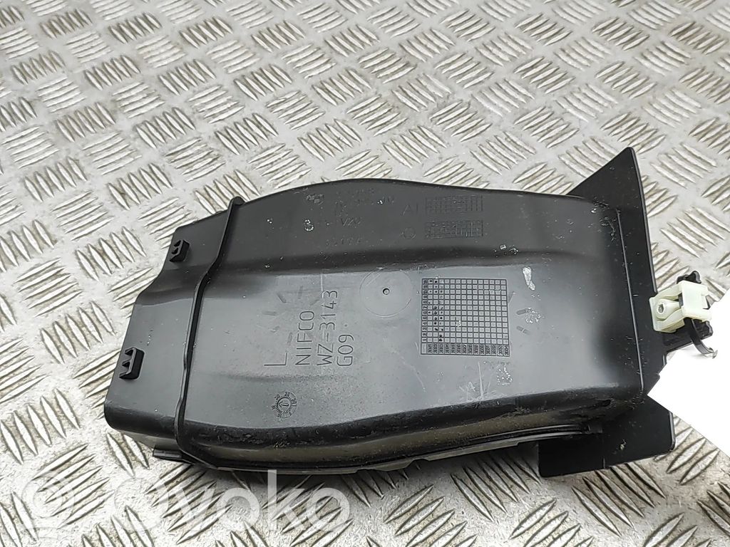 BMW XM Air intake duct part 